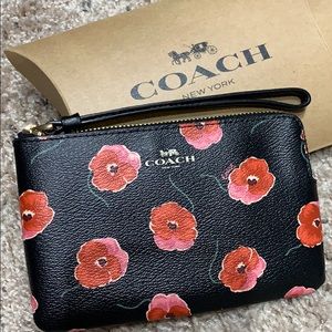 Coach Wristlet NWT